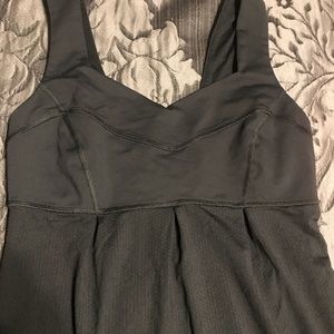 Black Lululemon tank